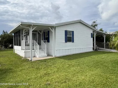 6129 97th St, Sebastian, FL 32958