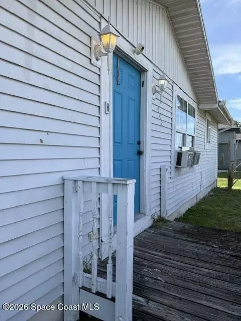 442 Garvey Rd SW, Palm Bay, FL 32908