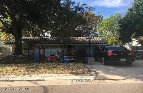 8030 7th St N, Saint Petersburg, FL 33702