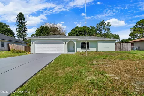 874 Tyrol Ave NW, Palm Bay, FL 32907