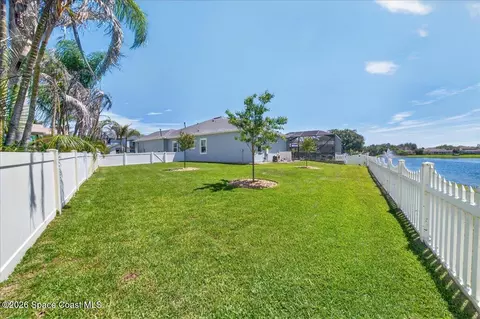 Exterior - 4059 Chastain Dr, Melbourne, FL 32940 photo 13 of 14