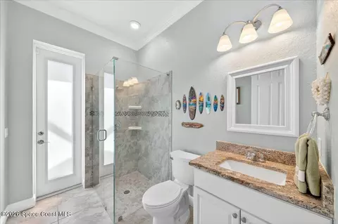 Bath - 4059 Chastain Dr, Melbourne, FL 32940 photo 7 of 7