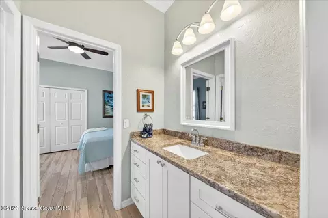Bath - 4059 Chastain Dr, Melbourne, FL 32940 photo 6 of 7