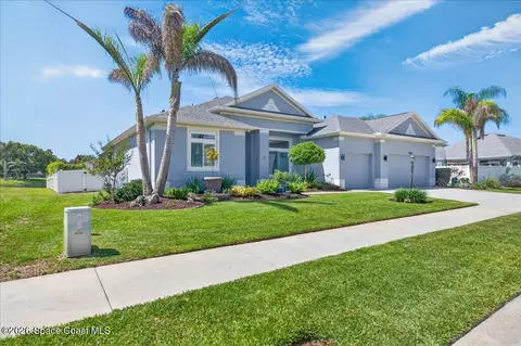 Exterior - 4059 Chastain Dr, Melbourne, FL 32940 photo 5 of 14
