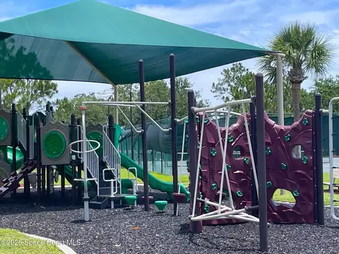 View/Area - 4059 Chastain Dr, Melbourne, FL 32940 photo 7 of 8