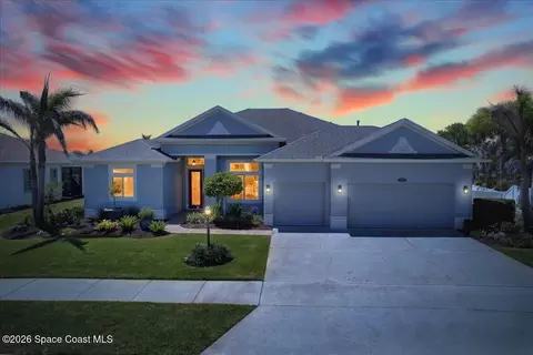 Exterior - 4059 Chastain Dr, Melbourne, FL 32940 photo 2 of 14