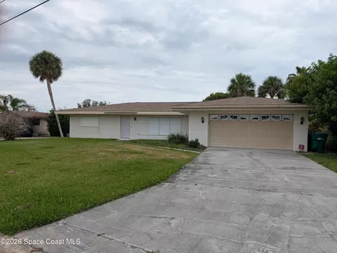 597 Capri Rd, Cocoa Beach, FL 32931