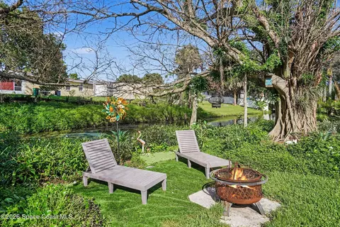 Exterior - 427 Lynn Ave, Melbourne, FL 32935 photo 4 of 6