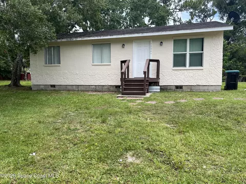 1004 Whisper Rd SE, Palm Bay, FL 32909