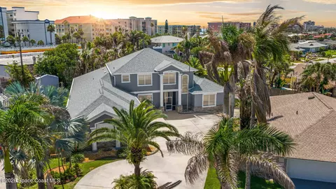 1866 Bel Ct, Indialantic, FL 32903