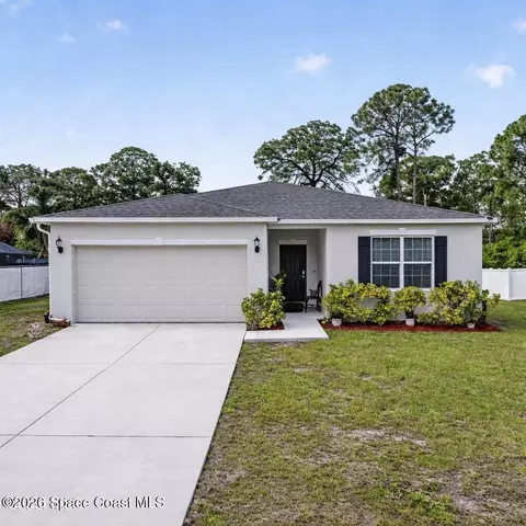 180 Dolphin St SE, Palm Bay, FL 32909