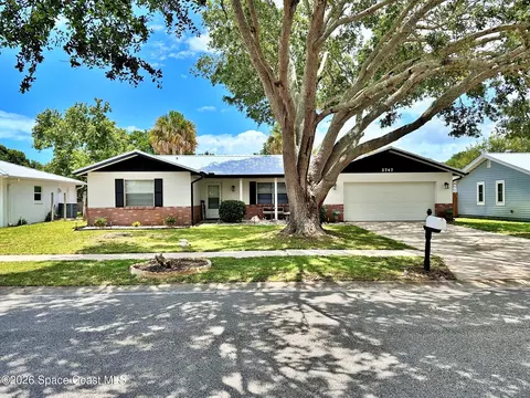 2747 Laura Baugh Dr, Melbourne, FL 32935