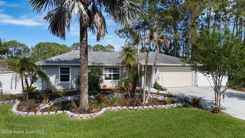 715 Harriet Ave SW, Palm Bay, FL 32908
