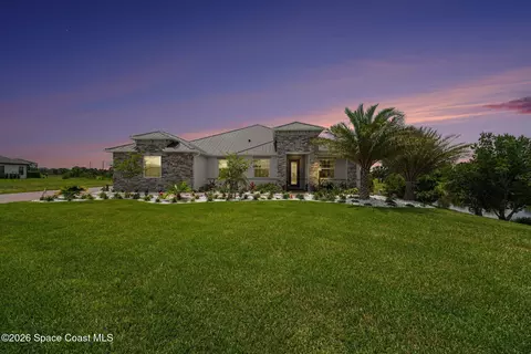 Exterior - 3995 Domain Ct, Melbourne, FL 32934 photo 13 of 13