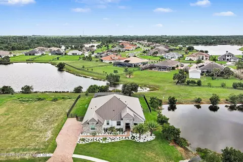 View/Area - 3995 Domain Ct, Melbourne, FL 32934 photo 1 of 8