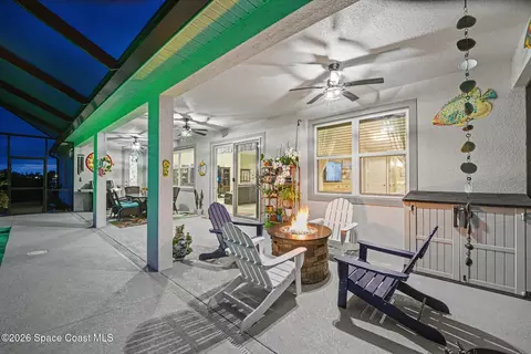 Exterior - 3995 Domain Ct, Melbourne, FL 32934 photo 7 of 13