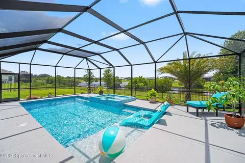 Exterior - 3995 Domain Ct, Melbourne, FL 32934 photo 5 of 13