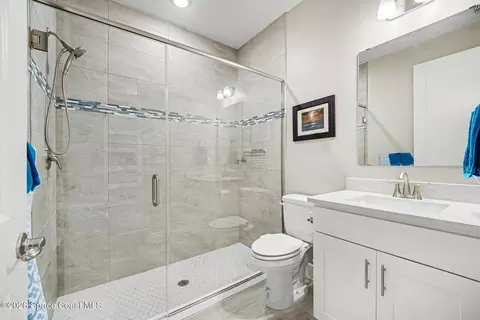 Bath - 3995 Domain Ct, Melbourne, FL 32934 photo 3 of 4
