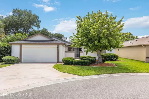 598 Pine Forest Ct, Melbourne, FL 32940