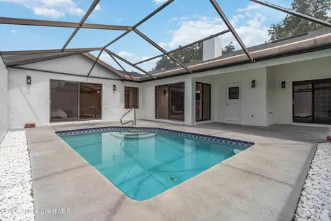 Exterior - 598 Pine Forest Ct, Melbourne, FL 32940 photo 6 of 11