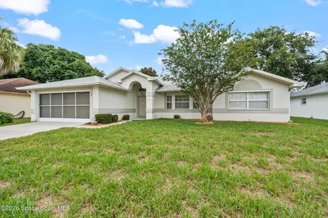 188 Crystal Lake Rd, Melbourne, FL 32901