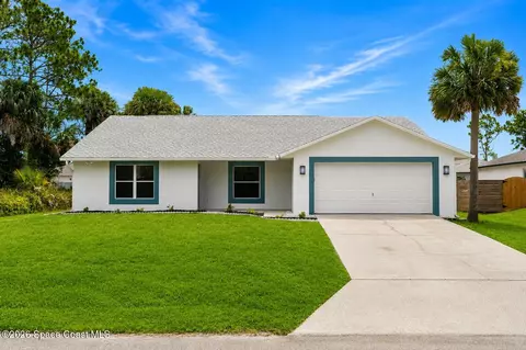 709 Haryestor Ave SW, Palm Bay, FL 32908