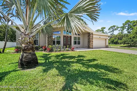 110 Via Catalano Ct NE, Palm Bay, FL 32907