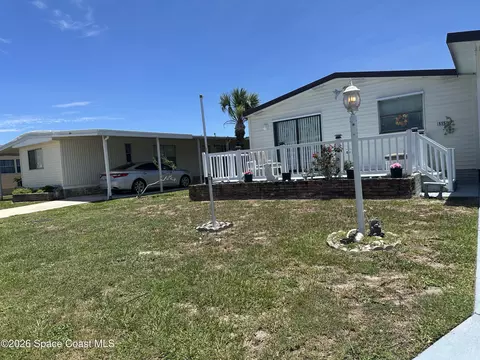 515 Royal Tern Dr N, Barefoot Bay, FL 32976