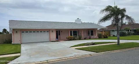 215 Dogwood Ave, Melbourne Beach, FL 32951