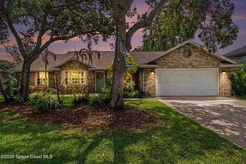 1051 Mandarin Dr NE, Palm Bay, FL 32905