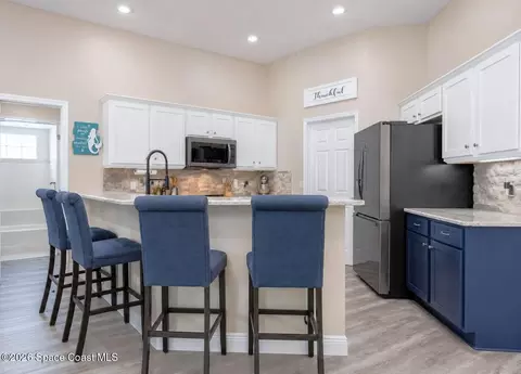 Kitchen - 1697 Atrium Dr, Melbourne, FL 32935 photo 3 of 4