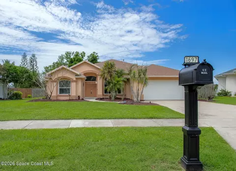 1697 Atrium Dr, Melbourne, FL 32935