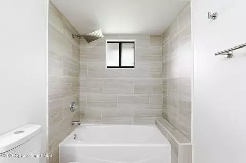 Bath - 5540 Carrick Rd, Cocoa, FL 32927 photo 3 of 5