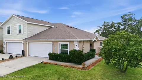 511 L M Davey Ln, Titusville, FL 32780