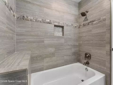 Bath - 2427 Nobility Ave, Melbourne, FL 32934 photo 4 of 4