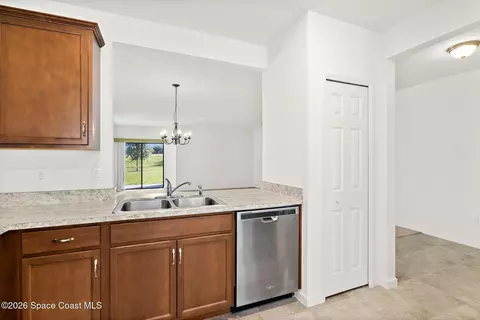 Kitchen - 3628 Loggerhead Ln, Mims, FL 32754 photo 3 of 5