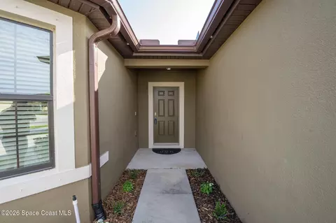 Entry Way - 3628 Loggerhead Ln, Mims, FL 32754 photo 1 of 5