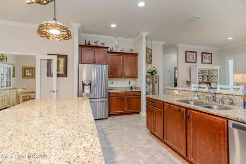 Kitchen - 543 Heming Way, Melbourne, FL 32901 photo 4 of 6