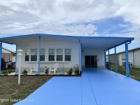 805 Wren Cir, Barefoot Bay, FL 32976