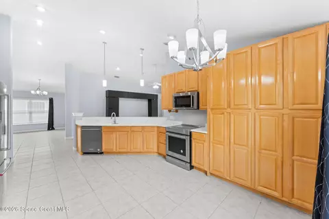 Kitchen - 3543 Siderwheel Dr, Rockledge, FL 32955 photo 4 of 6