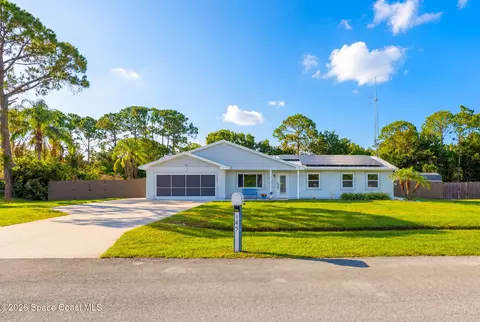 145 Nesbitt St NE, Palm Bay, FL 32907