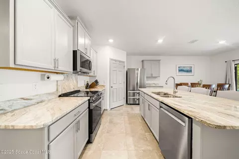 Kitchen - 6508 Marble Rd, Cocoa, FL 32927 photo 3 of 4