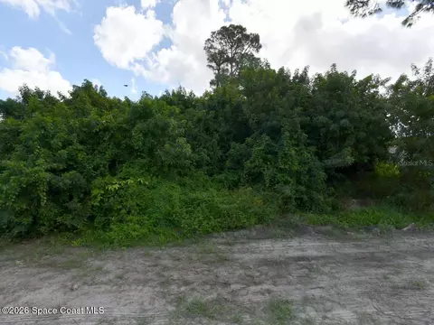 1743 SE Manth Ln, Port Saint Lucie, FL 34983