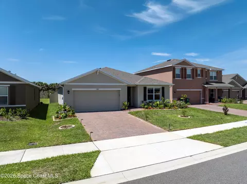 4867 Barr St, Melbourne, FL 32904