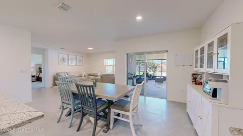 Dining - 4867 Barr St, Melbourne, FL 32904 photo 2 of 2
