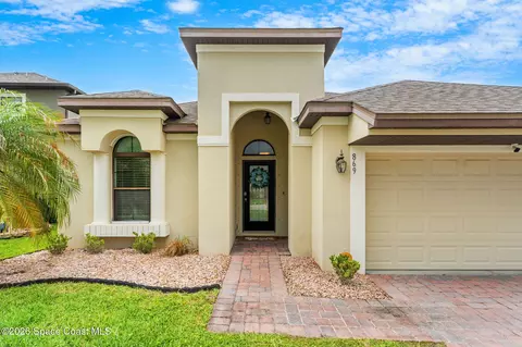 869 Fiddleleaf Cir, Melbourne, FL 32904 photo 1