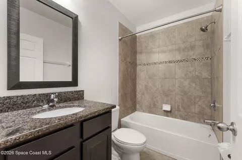 Bath - 869 Fiddleleaf Cir, Melbourne, FL 32904 photo 6 of 7