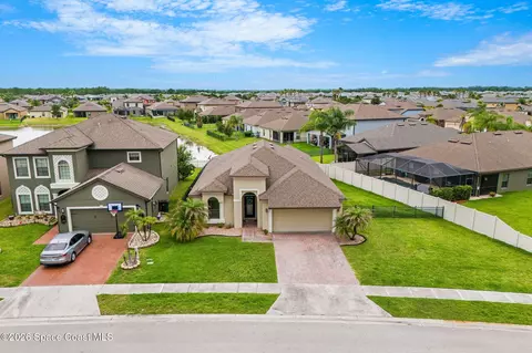 View/Area - 869 Fiddleleaf Cir, Melbourne, FL 32904 photo 1 of 9