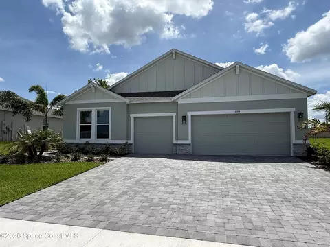 1094 Connolly Ln NE, Palm Bay, FL 32905