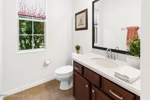 Bath - 6485 Trieda Dr, Melbourne, FL 32940 photo 2 of 5